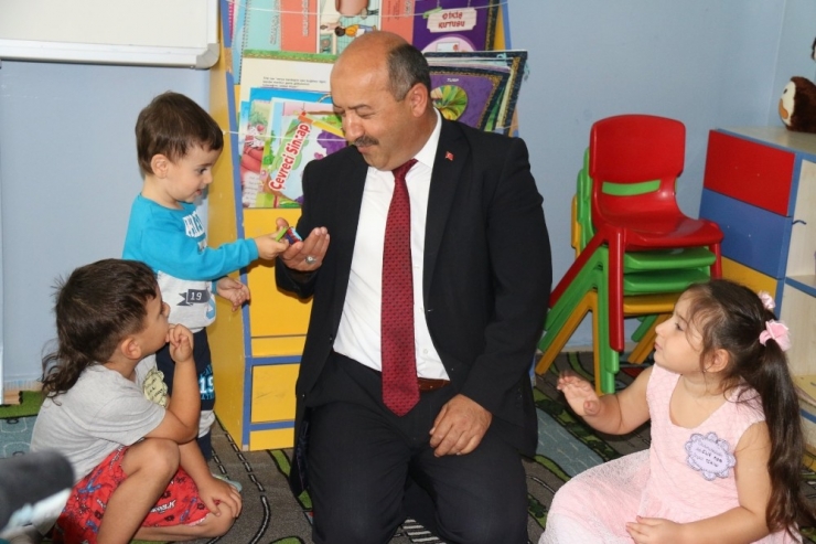 Müdür Başyiğit’ten ‘Okula Uyum’ Programına Katılan Minik Öğrencilere Ziyaret
