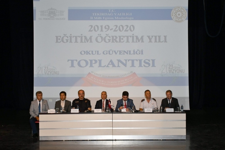 Okul Güvenliği Toplantısı Yapıldı