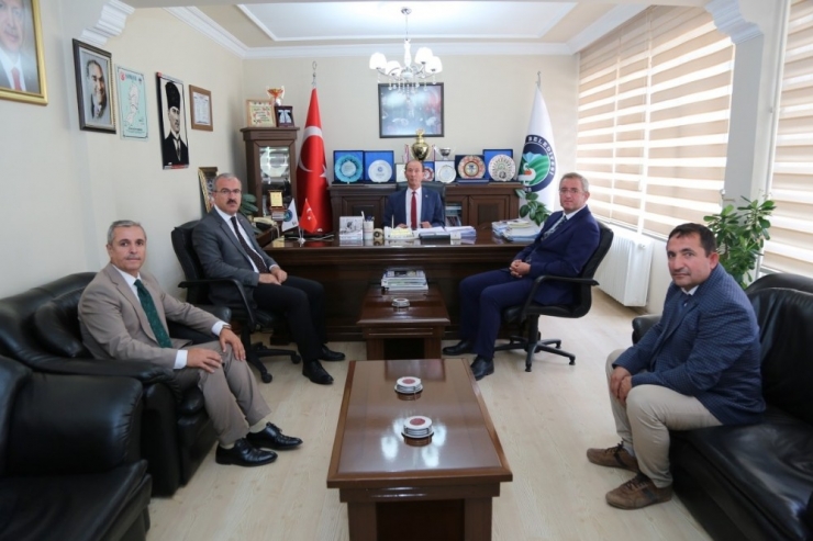 Vali Toraman Şaphane’de İncelemelerde Bulundu