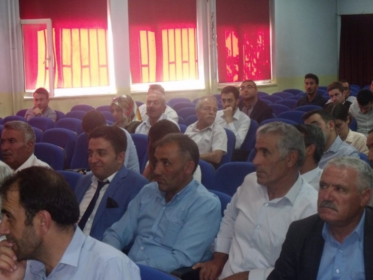 Özalp’te Eğitim Toplantısı Yapıldı