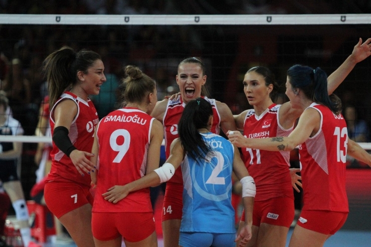 Filenin Sultanları, Avrupa Şampiyonası’nda Finalde