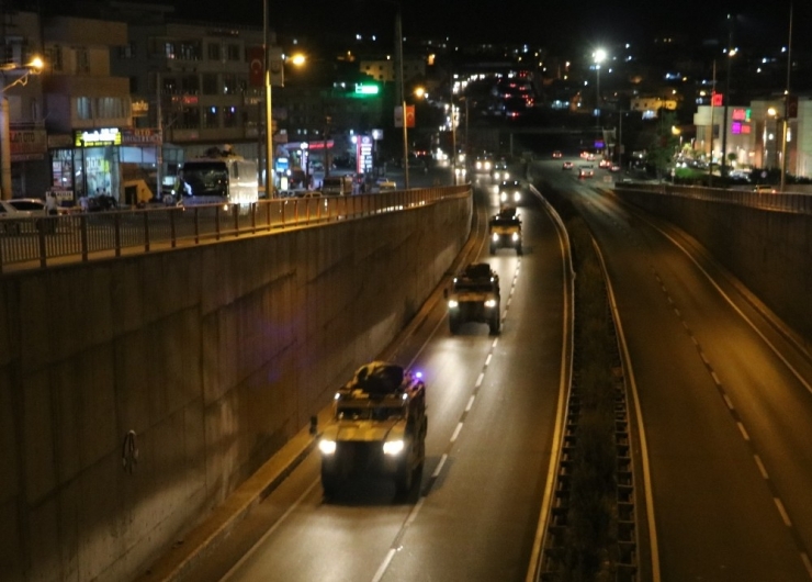 Sınıra Zırhlı Araç Sevkiyatları Sürüyor