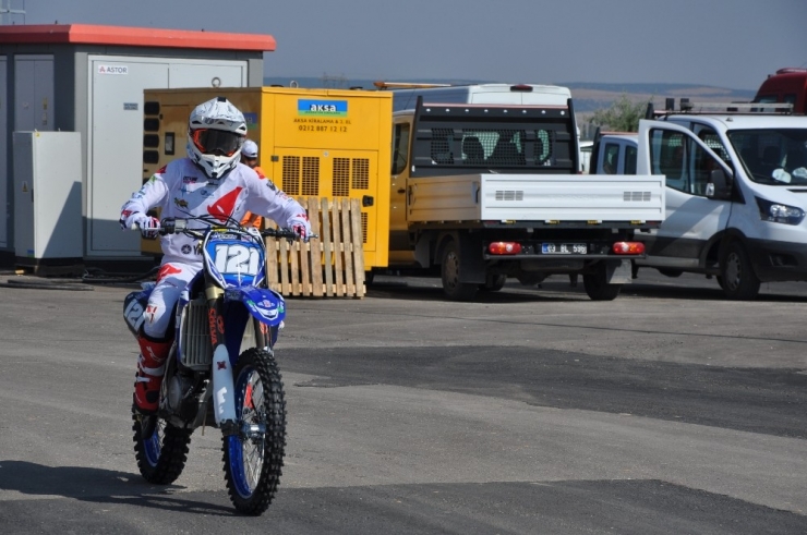 Dünya Motokros Şampiyonası Sıralama Turları İle Başladı