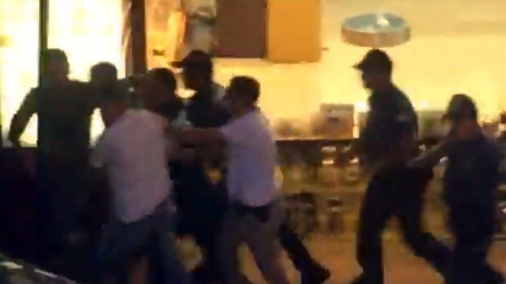 Kılıçdaroğlu’na Yumurta Atıldı, Polis Bir Kişiyi Gözaltına Aldı