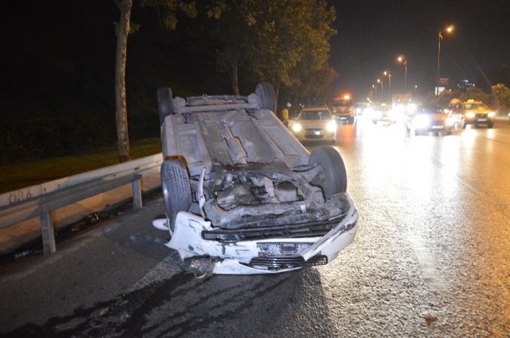 Bayrampaşa’da Otomobille Çarpışan Araç Takla Attı: 4 Yaralı