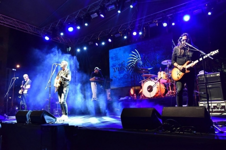 Bilecikliler Yüksek Sadakat Konseri İle Coştu