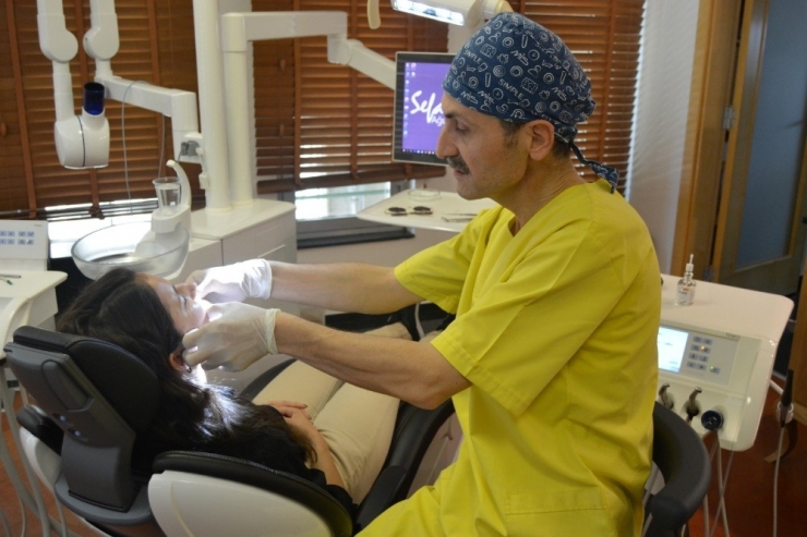 Türkiye’nin İlk Diş Hekimliği Diplomalarından Biri Denizli’den