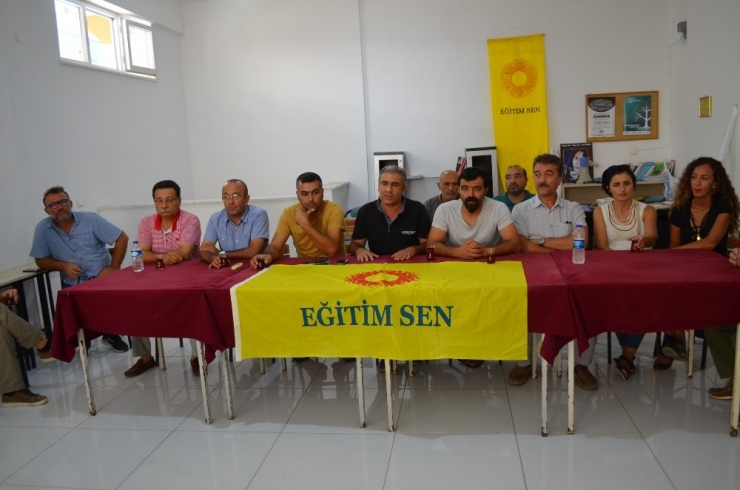 Didim’de Eğitim Sen’li 3 Öğretmen İhraç Edildi
