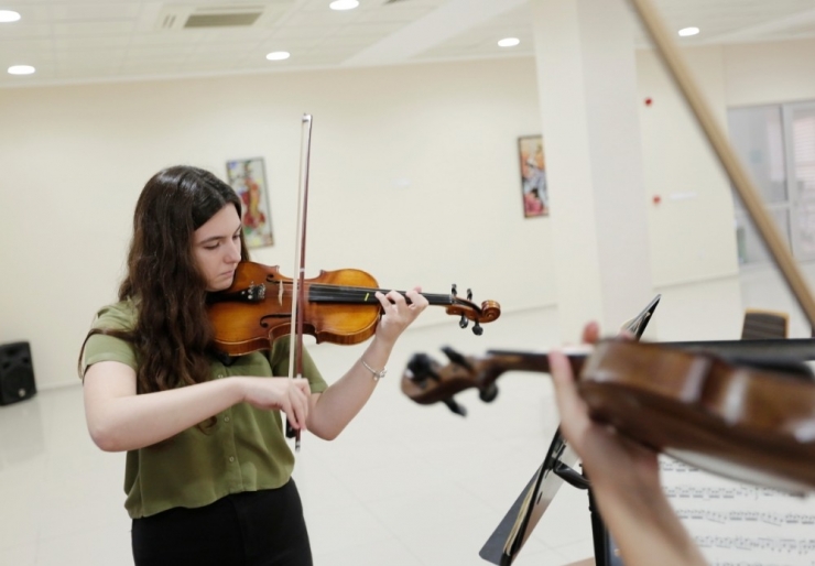 Küçükçekmece’de Müzik Akademisine Büyük İlgi