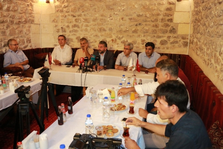 Özçınar Şuski’nin Çalışmalarını Anlattı