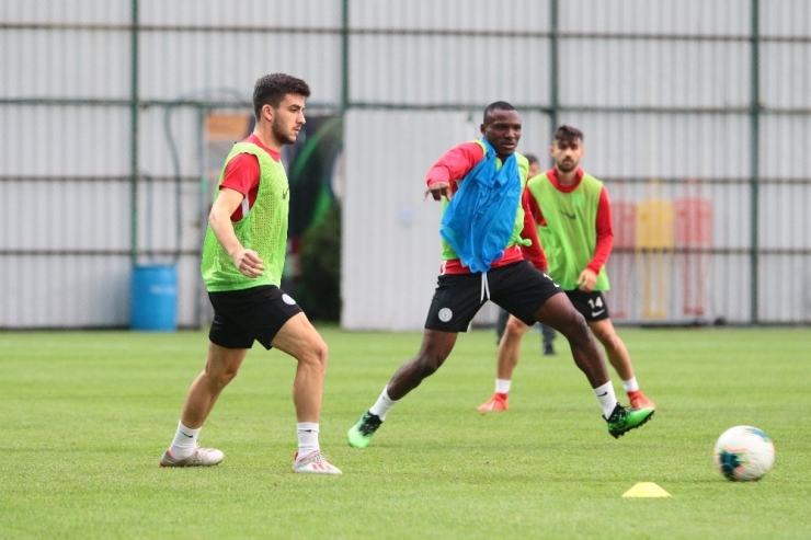 Çaykur Rizespor, Göztepe Maçının Hazırlıklarını Sürdürüyor