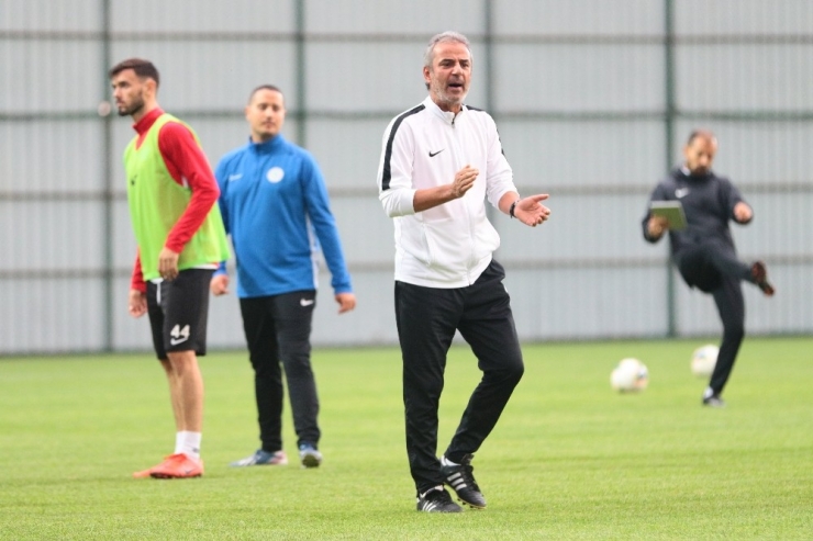 Çaykur Rizespor, Göztepe Maçının Hazırlıklarını Sürdürüyor