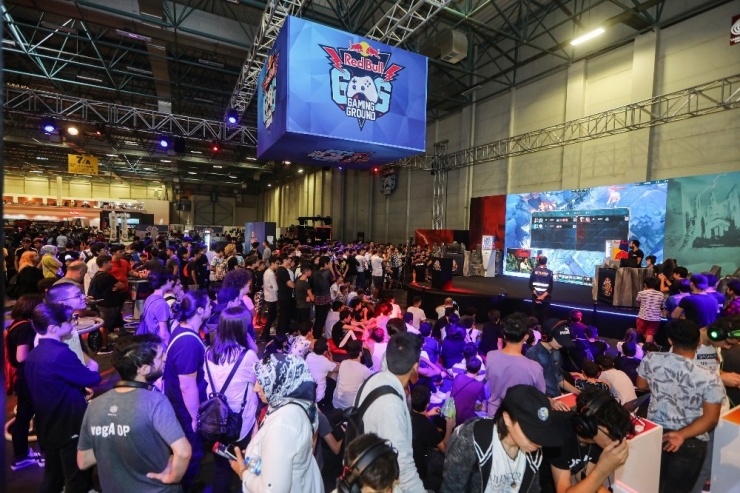 Red Bull Gaming Ground’a Gamex’te Yoğun İlgi