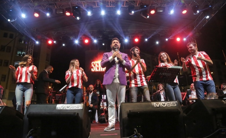 Serkan Kaya’dan Sivasspor’a Marş