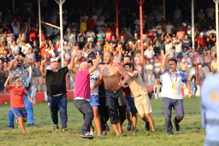 Elmalı Başpehlivanı Ali Gürbüz Oldu