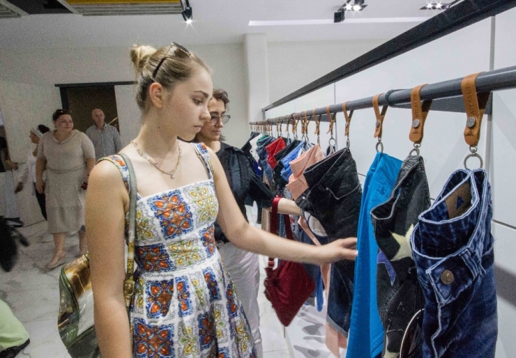 Rus Tekstilcilerden Aosb’ye Çıkarma