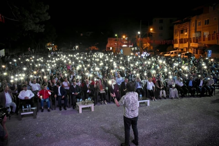 Ahmet Şafak Konserine Yoğun İlgi