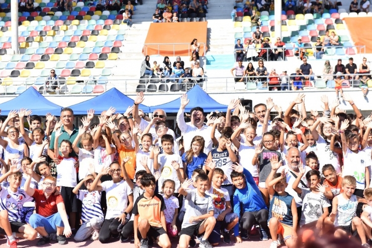 Altıeylül’de Çocuklar Yarıştı