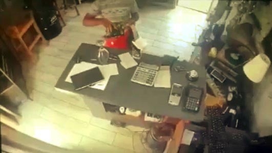 Bahşiş Kutusu Faresi, Gözde Turizm Merkezinin Belalısı Oldu