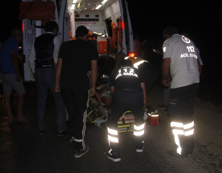 Otomobil Takla Attı: 1 Ölü, 1 Yaralı