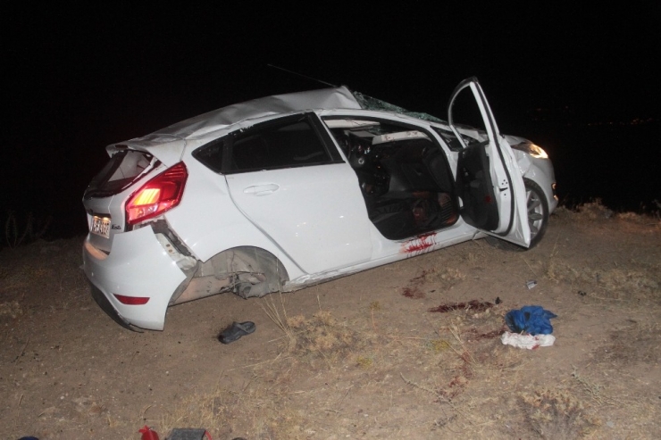 Otomobil Takla Attı: 1 Ölü, 1 Yaralı