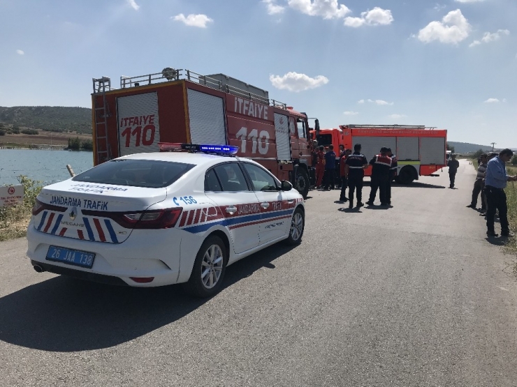 Köpeğe Çarpmamak İçin Direksiyonu Kırınca Canından Oldu