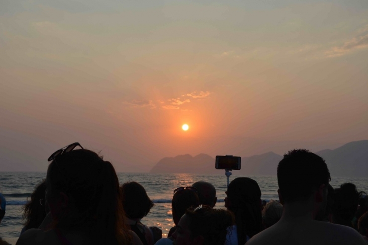 İztuzu Sahilinde Gün Batımı Büyüledi