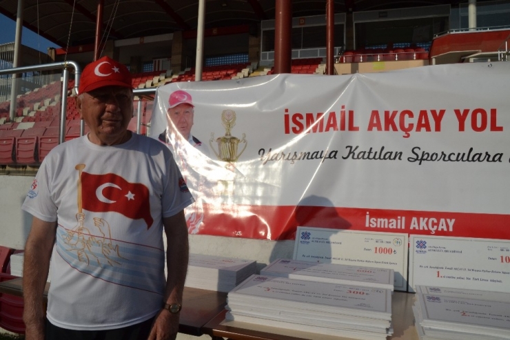 11. Uluslararası İsmail Akçay Yol Koşusunda Kalp Krizi Geçiren Binbaşı Kurtarılamadı
