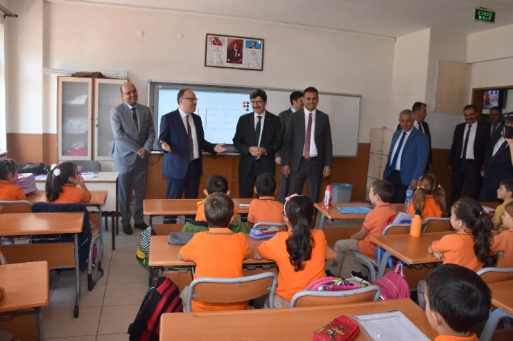 Afyonkarahisar’da Yeni Eğitim Yılı Başladı