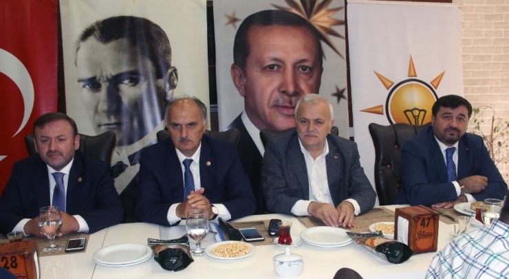 Ak Parti Giresun Milletvekilleri Basınla Buluştu