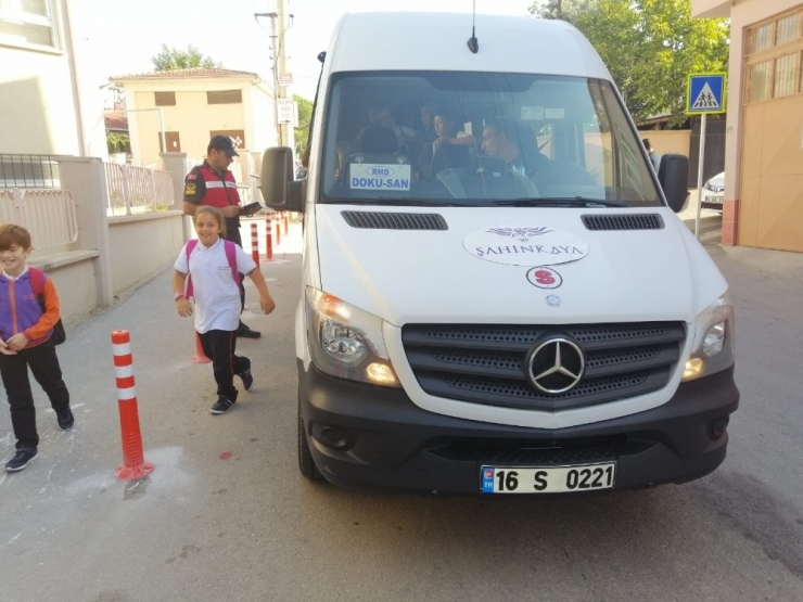 Bursa’da Jandarma Ekipleri Servis Denetiminde