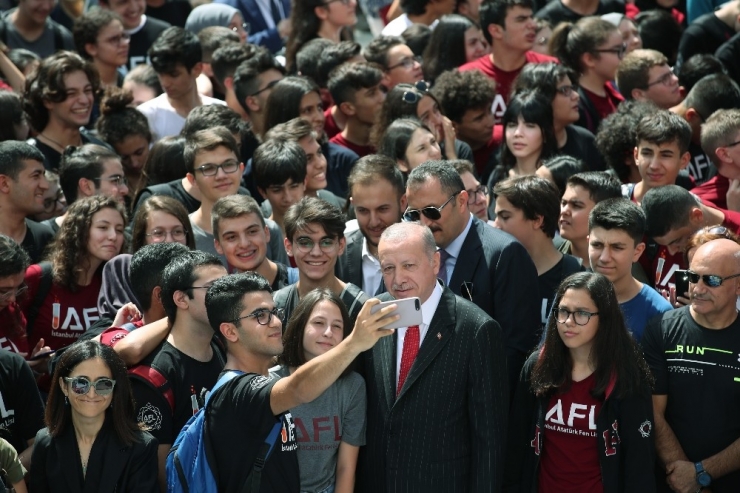 Cumhurbaşkanı Erdoğan, 2019-2020 Eğitim Öğretim Yılı Açılış Töreni’ne Katıldı