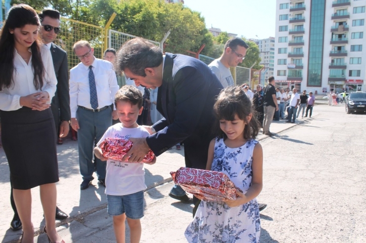 Diyarbakır’da 506 Bin Öğrenci Ders Başı Yaptı