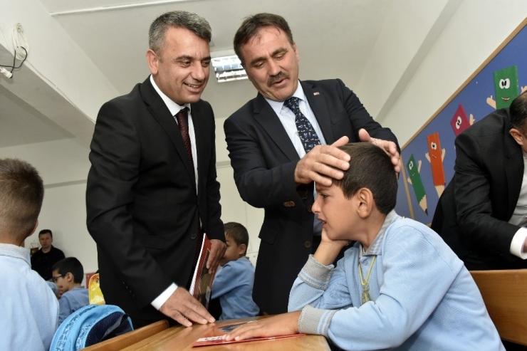 Öyle Bir Gözyaşı Döktü Ki...