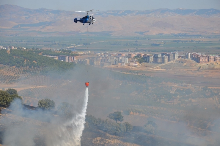 Hatay’da Çıkan Yangında 50 Hektarlık Alan Kül Oldu