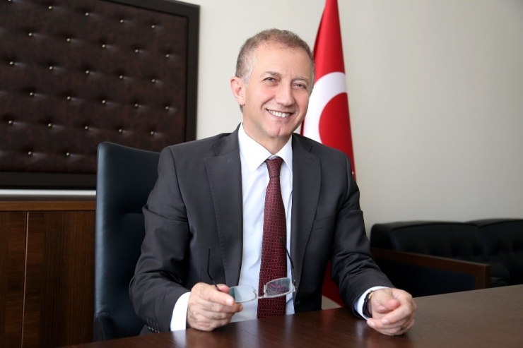 İhlas Kolejinde Yeni Eğitim Yılının İlk Zili Çaldı