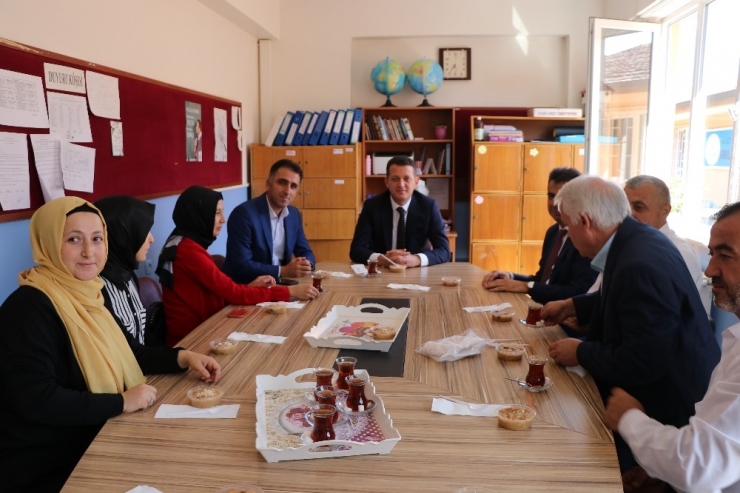 Safranbolu’da 10 Bin Öğrenci Ders Başı Yaptı