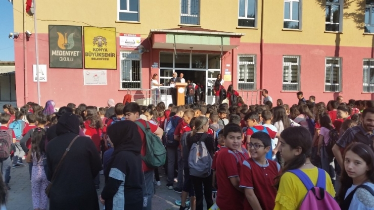 Kulu’da 7 Bin 822 Öğrenci Ders Başlı Yaptı