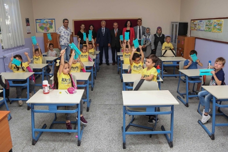 Başkan Erdem Öğrencilerin Heyecanını Paylaştı