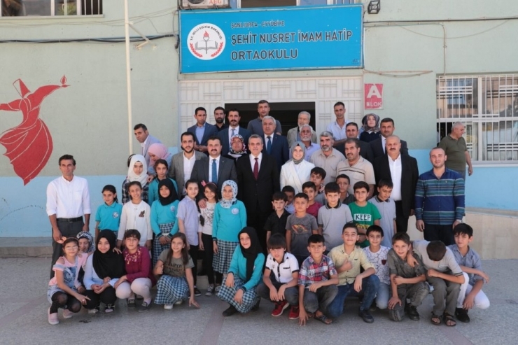 Beyazgül Öğrencilerin Sevincine Ortak Oldu