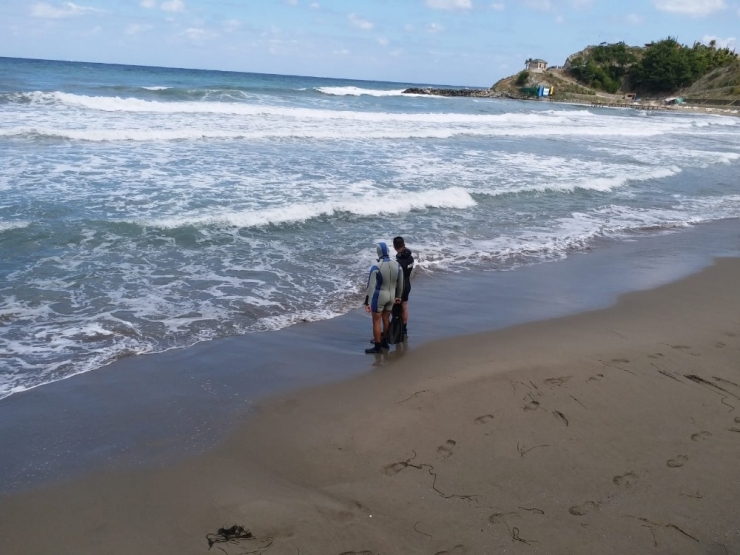 Denizde Kaybolan Genci Arama Çalışmaları Devam Ediyor