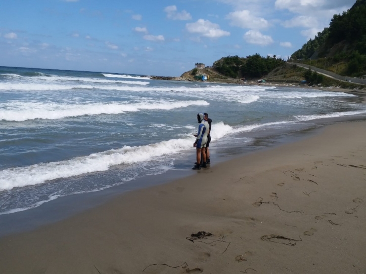 Denizde Kaybolan Genci Arama Çalışmaları Devam Ediyor