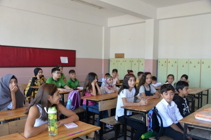 Bingöl’de 59 Bin Öğrenci Ders Başı Yaptı