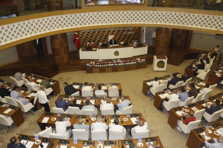 Başkan Böcek’ten Borç Açıklaması