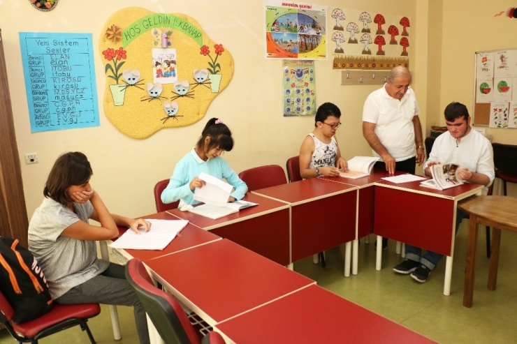 Büyükşehir Özel Eğitim Okulu’nda Yeni Eğitim Yılı Heyecanı