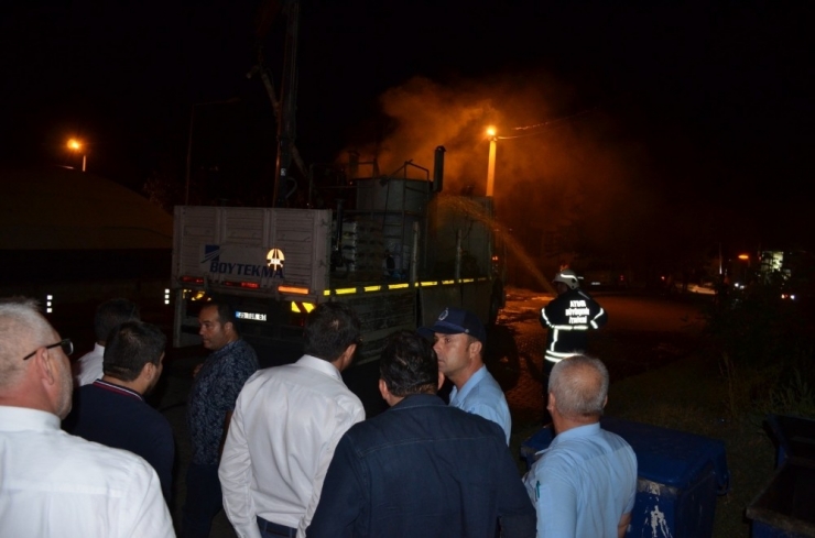 Nazilli’de Boya Yüklü Kamyonda Patlama Meydana Geldi, 5 Kişi Yaralandı