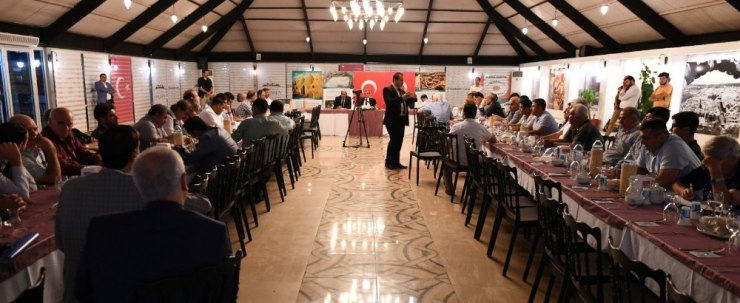 Beyazgül Şanlıurfalı Yazarlarla Buluştu