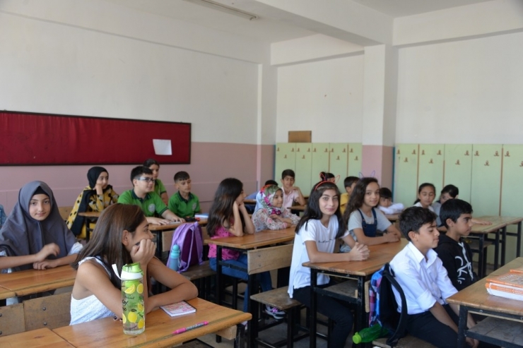 Seçmeli Ders Zazaca’nın Ders Kitabı Çıktı