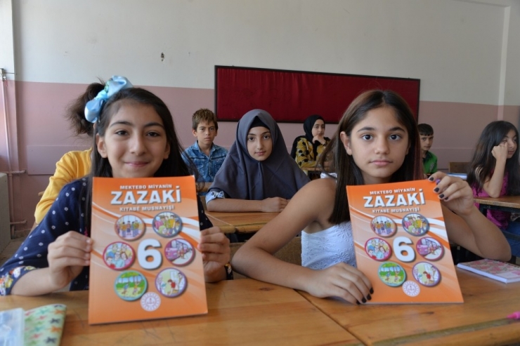 Seçmeli Ders Zazaca’nın Ders Kitabı Çıktı