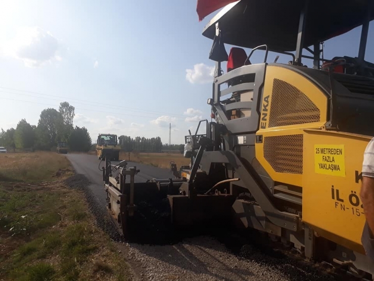 Çavdarhisar’da Köy Ve Arazi Yolu Yapım Çalışmaları
